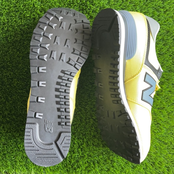 New Balance 574 Sneakers - Yellow & Black - Picture 4 of 4
